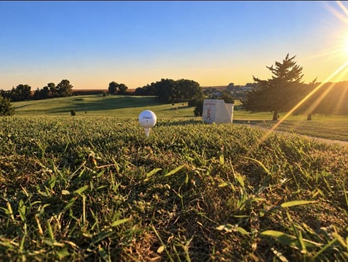 Sandy Meadows Golf Course at sunset